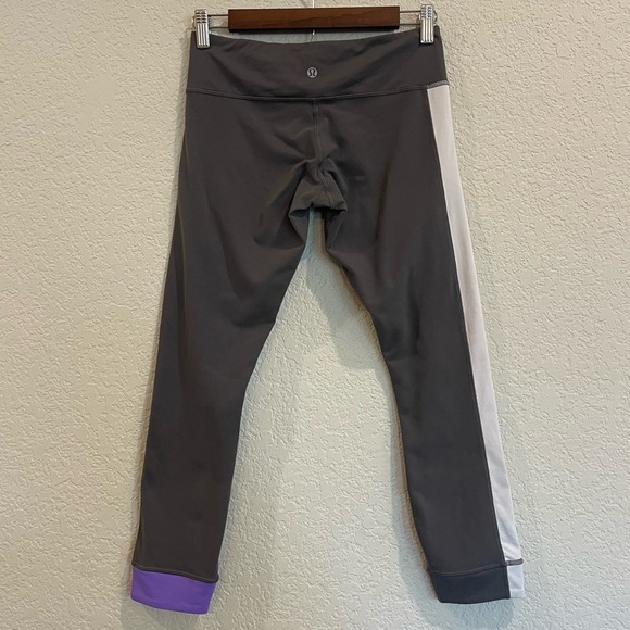 Lululemon Amped Crop Cuffed Leggings in Soot/White/Power Purple - 6 - Picture 6 of 7